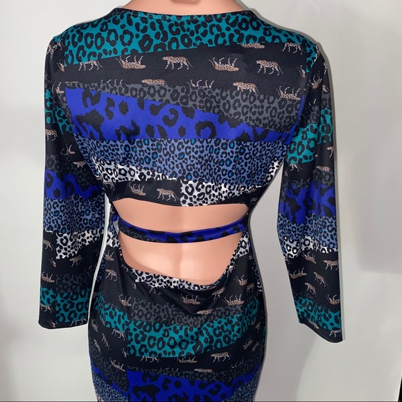 NWT VS  Sport Dress Leopard Open Back Dress M - Picture 8 of 13